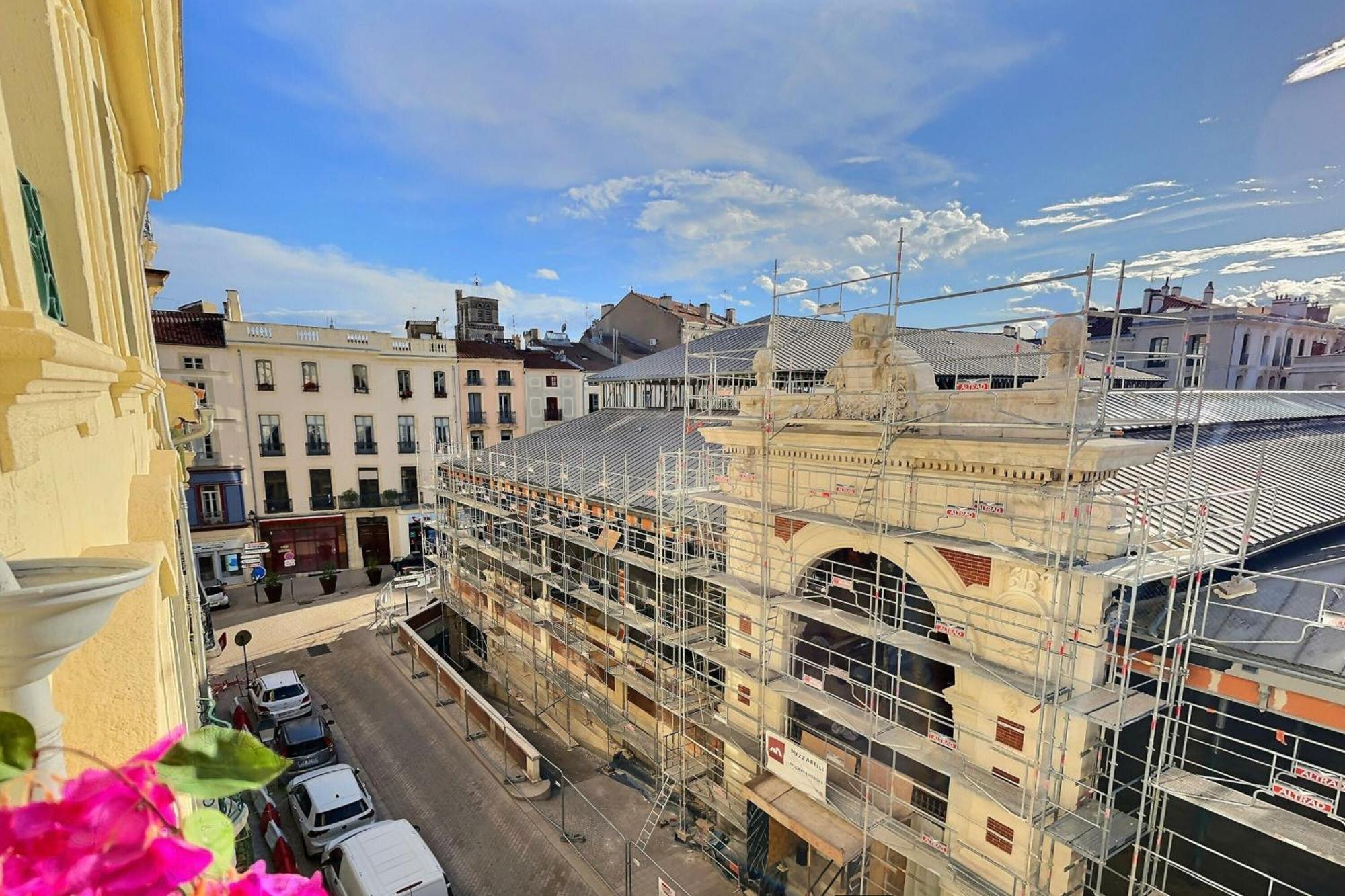 Appartement De Charme Avec Balcon Au Pied Des Commerces Béziers Exterior foto