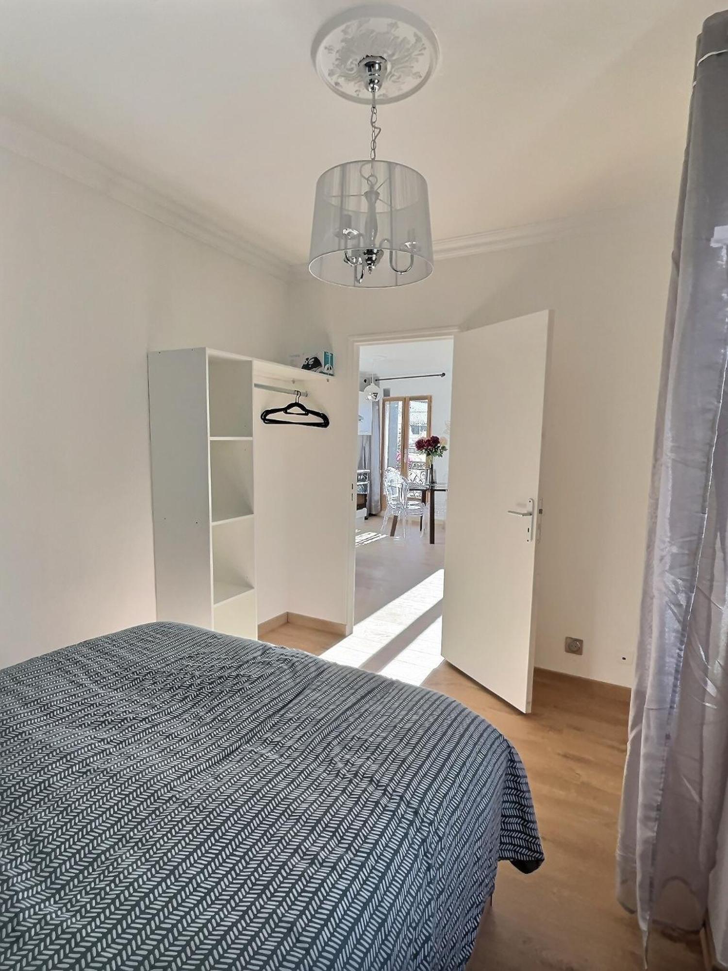 Appartement De Charme Avec Balcon Au Pied Des Commerces Béziers Exterior foto